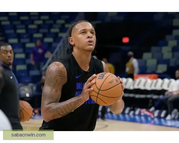 班凯罗呼吁全队保持专注通过分享球让每人都有机会发挥